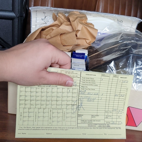 Vintage Artex Adventure Kit - Picture 2 of 3